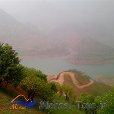 دهکده گردشگری زراس