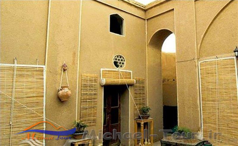 اقامتگاه بومگردی خانه نقلی کاشان اقامتگاه بومگردی خانه نقلی کاشان