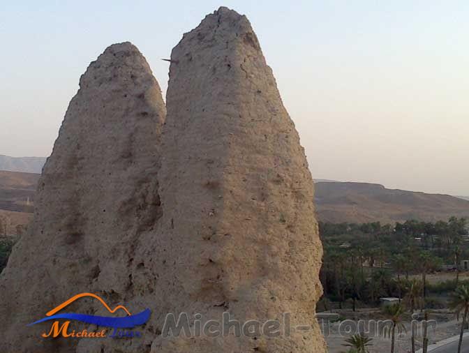 قلعه تاریخی حاجی آباد قلعه تاریخی حاجی آباد