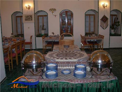 هتل جهانگردی نایین