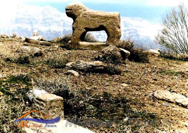 شیرهای سنگی