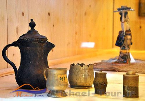 آرامگاه کاشف‌ السلطنه و موزه تاریخ چای